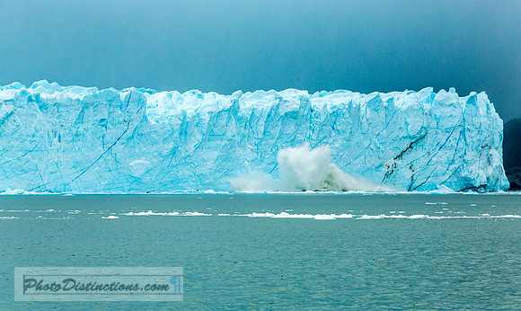 4931.3 glacier calving (1 of 1)